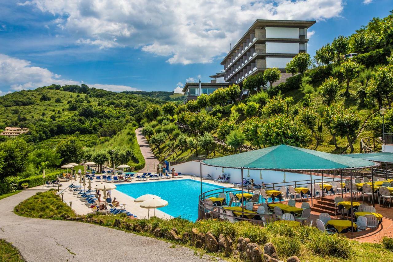 Albergo Capo Est กาบิชเชมาเร ภายนอก รูปภาพ