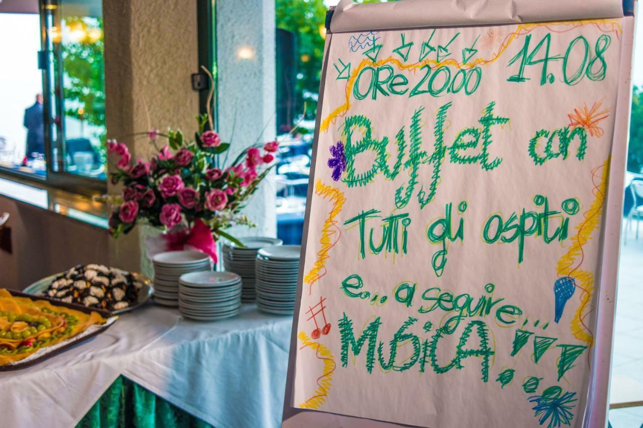 Albergo Capo Est กาบิชเชมาเร ภายนอก รูปภาพ